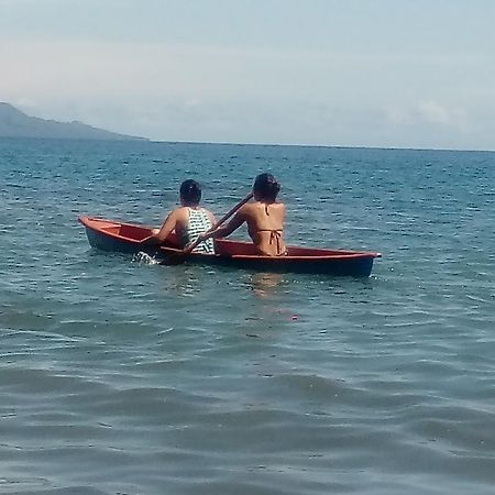 Dolphin View Beach Hotel Ndoma Esterno foto